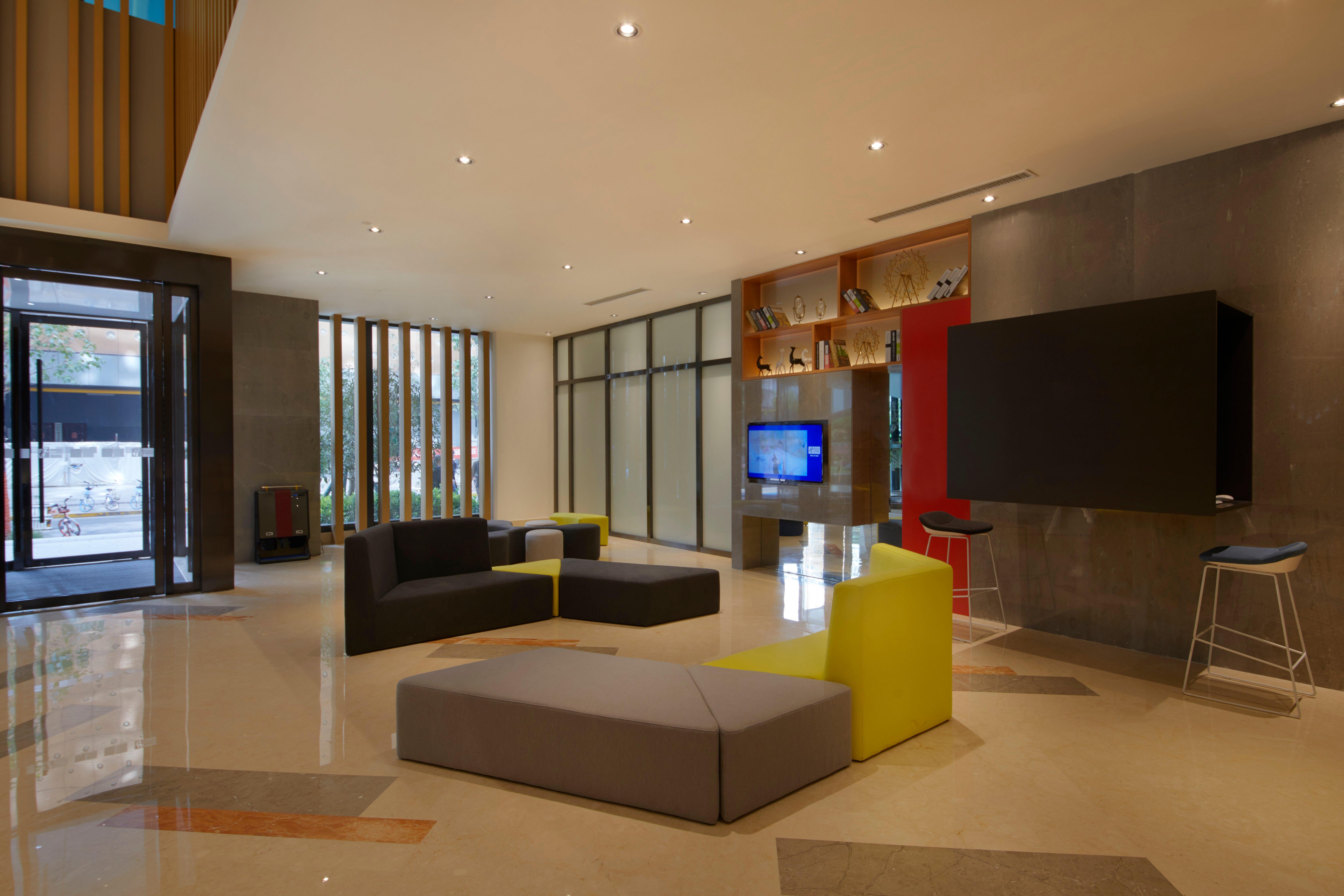Holiday Inn Express Zhengzhou Zhengdong By Ihg Экстерьер фото