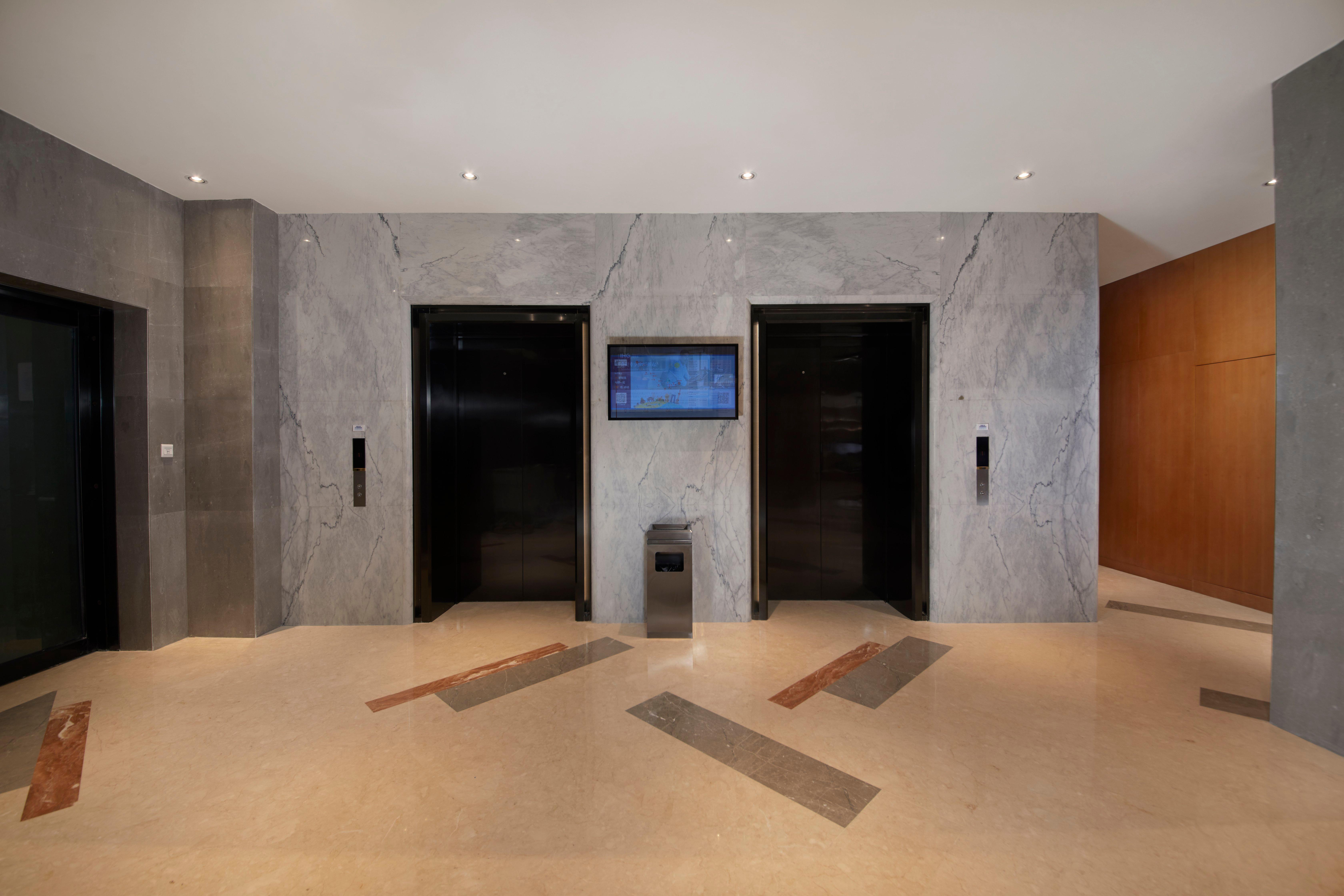 Holiday Inn Express Zhengzhou Zhengdong By Ihg Экстерьер фото