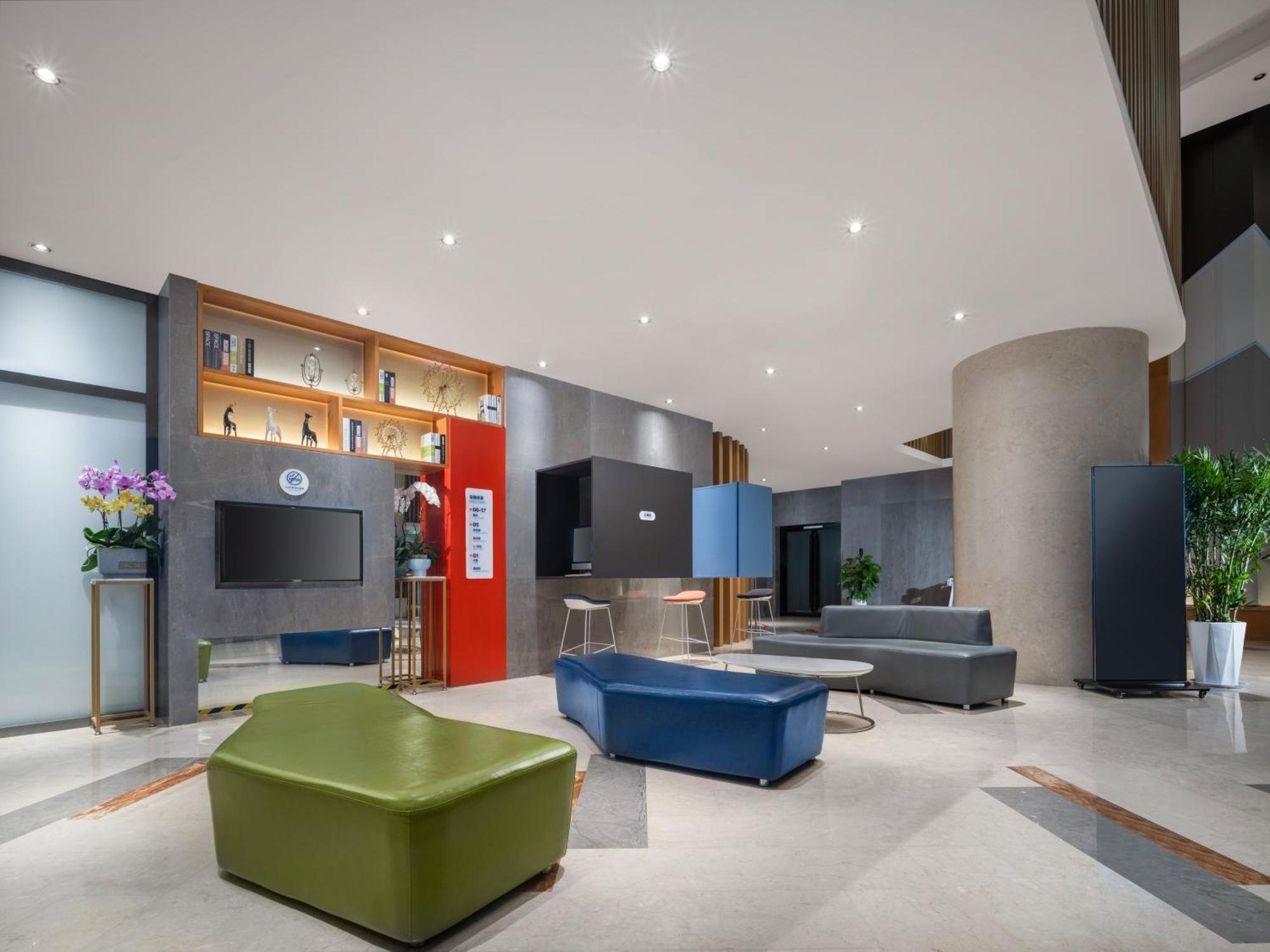 Holiday Inn Express Zhengzhou Zhengdong By Ihg Экстерьер фото