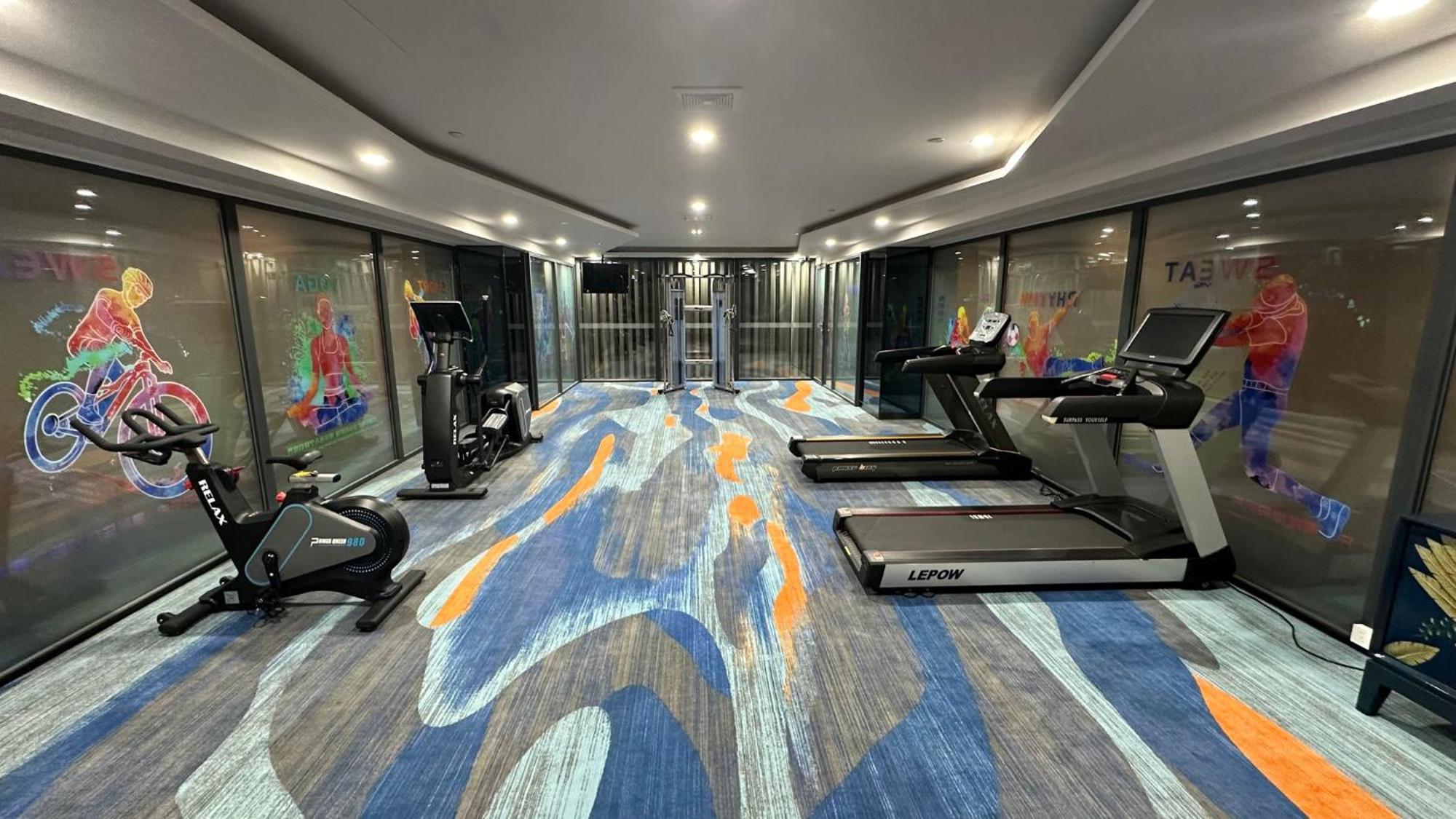 Holiday Inn Express Zhengzhou Zhengdong By Ihg Экстерьер фото