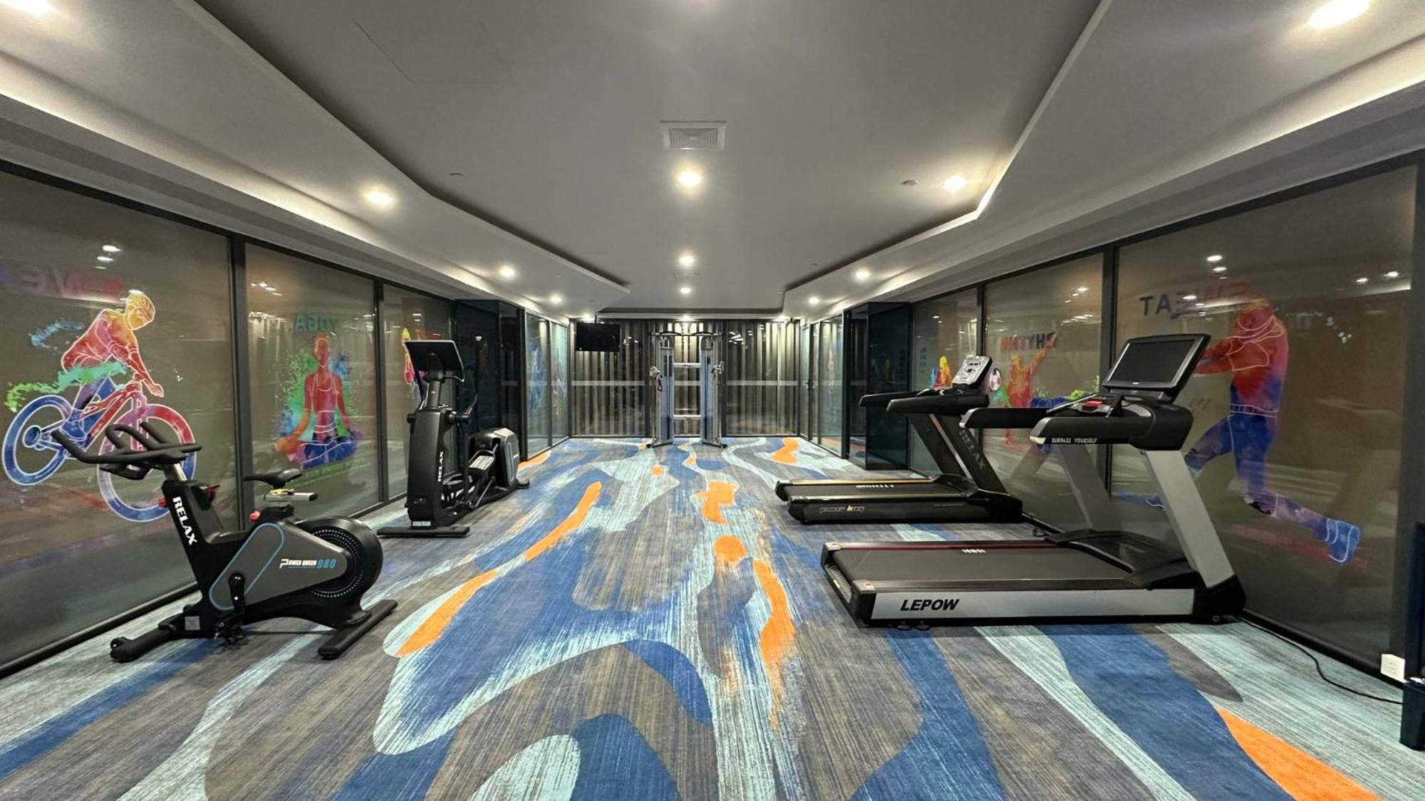Holiday Inn Express Zhengzhou Zhengdong By Ihg Экстерьер фото